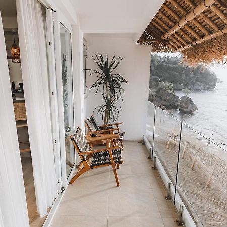 Legends Beachfront Resort ウルワツ エクステリア 写真