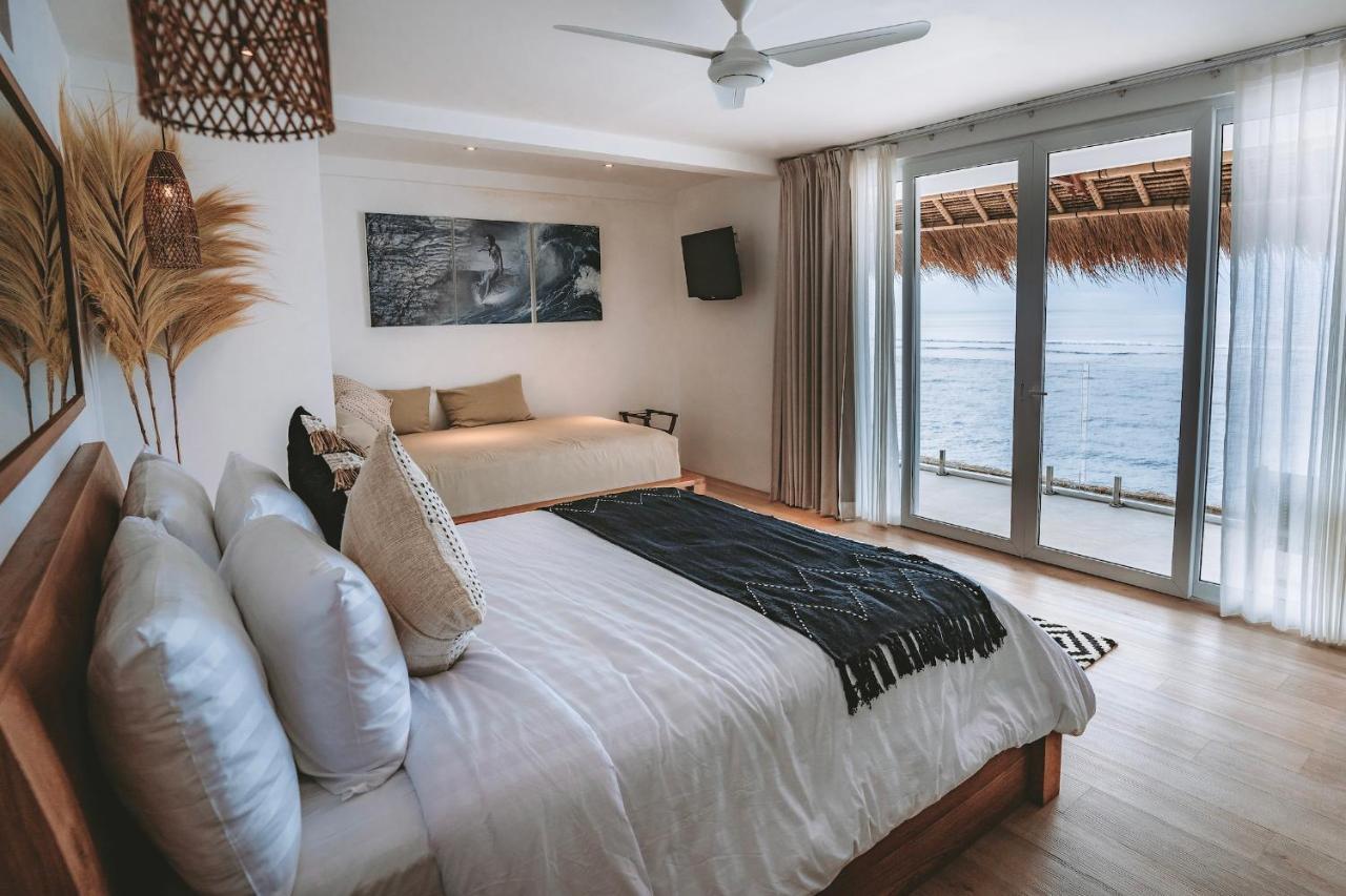 Legends Beachfront Resort ウルワツ エクステリア 写真