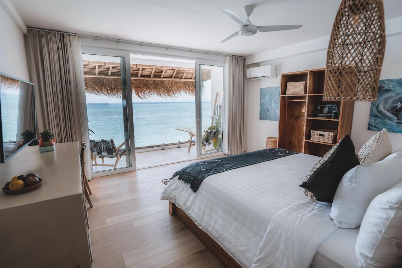 Legends Beachfront Resort ウルワツ エクステリア 写真