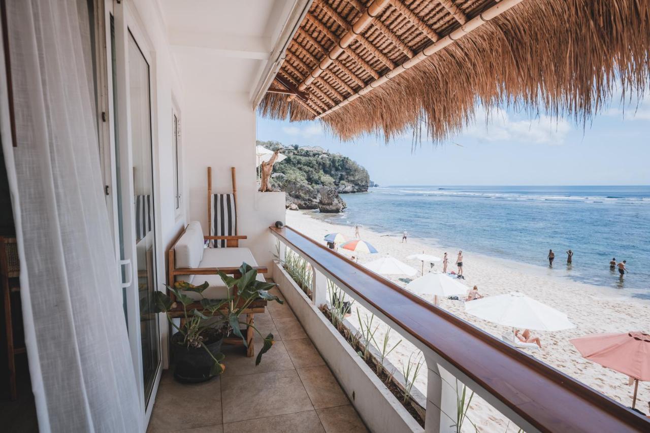 Legends Beachfront Resort ウルワツ エクステリア 写真